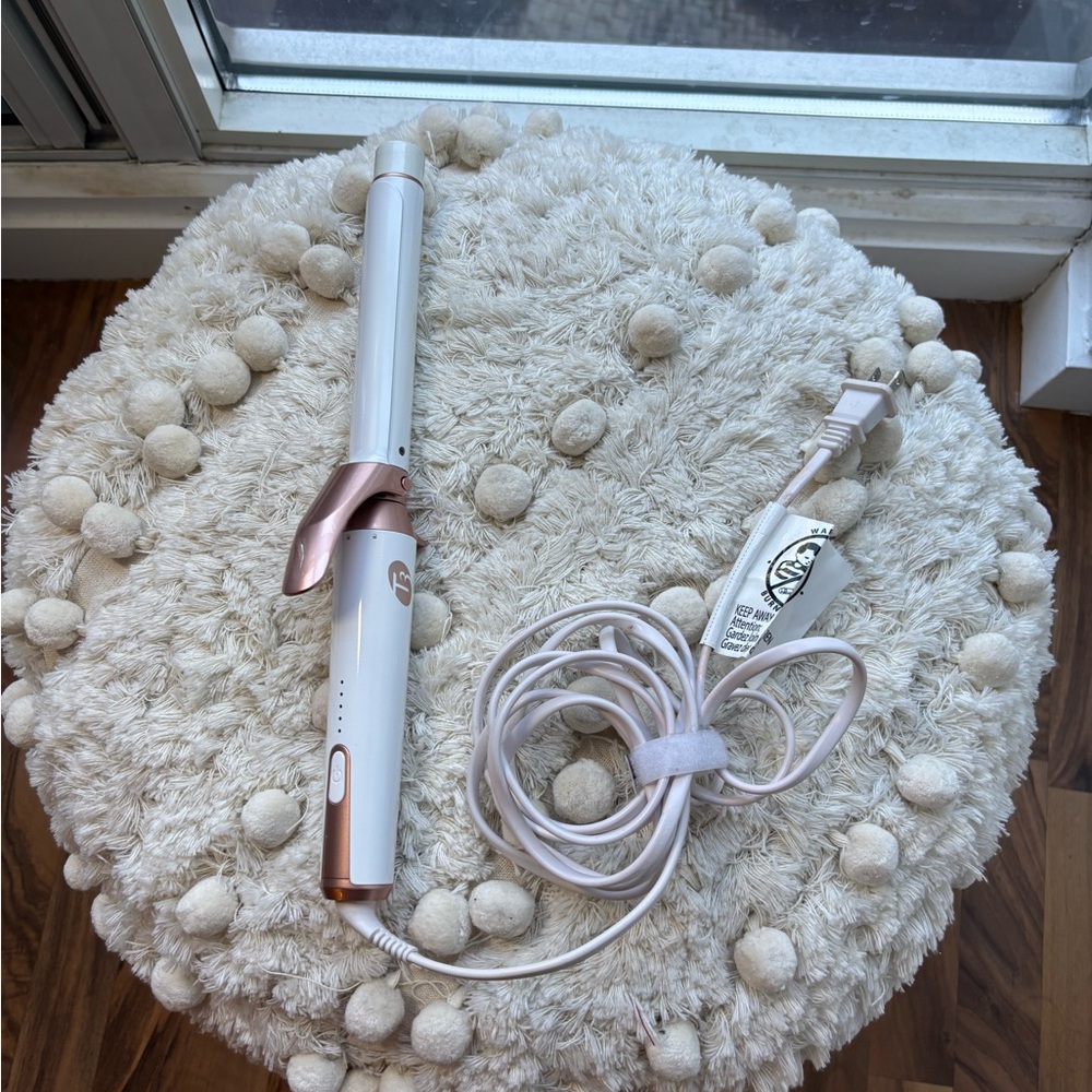 T3 | Clip Barrel Curling Iron (BONUS: Includes interchangeable wave barrel!)